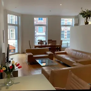 https://lush-apartment.amsterdamhotelsnl.com